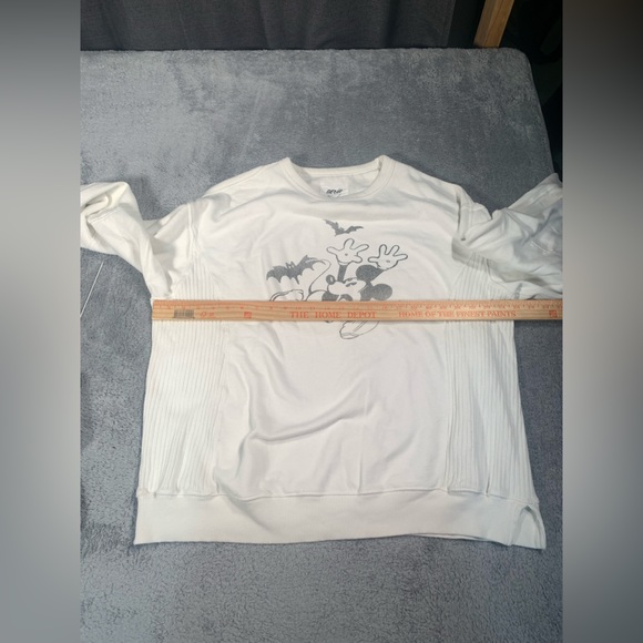 Aerie White Graphic Mickey Mouse Crewneck sweatshirt medium - Picture 8 of 12